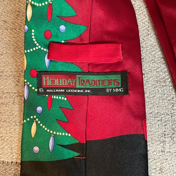 Holiday Tradition Hallmark by MMG tie - Picture 2 of 7